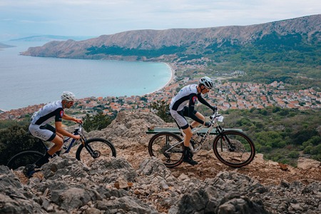 Uspešen tekmovalni vikend za Calcit Bike Team